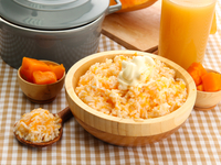 Рисовая каша с тыквой и яблоками