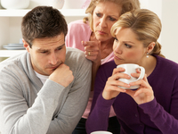 Чем может обернуться совместное проживание с родственниками