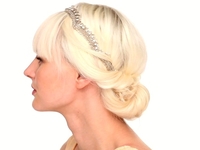 Делаем стильную укладку в стиле ретро