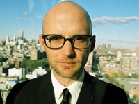 Премьера клипа Моби  The Right Thing