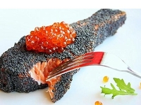 Рыбные стейки в маковой панировке