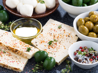 Фета: Что нужно знать о греческом сыре