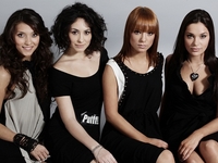 Девушки из группы REAL O скандалят из-за мужчины