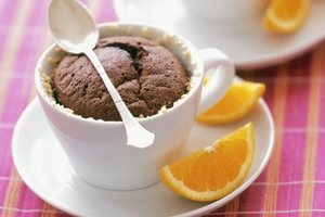 Как приготовить шоколадный пирог за 5 минут (ВИДЕО)