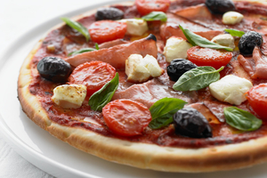 Как приготовить пиццу Ассорти (ВИДЕО)