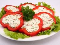 Закуска из болгарского перца с сыром