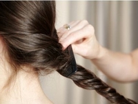 Мастер-класс: Плетем стильную косу Рыбий хвост