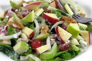 Как приготовить салат Вальдорф (ВИДЕО)