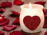 ТОП-10 романтических свечей к празднику влюбленных