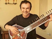 Святослав Вакарчук: интервью о жизни и творчестве