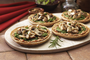 Как приготовить постную пиццу с грибами (видео)