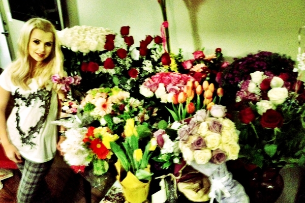 Пресс-служба Мики Ньютон