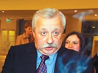Леонид Якубович с семьей попал в ДТП