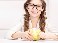 Давать ребенку деньги в школу или нет: Мнение специалистов