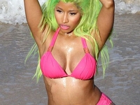 Ники Минаж не стесняется своих пышных форм