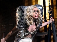 Lady GaGa перестанет общаться с прессой
