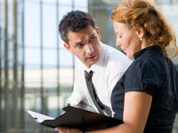 Пристает шеф: Что делать?