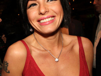 Юля Волкова вернула себе прежнюю внешность