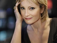 В Киев прилетела Патрисия Каас