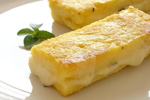 Как приготовить поленту с сыром (ВИДЕО)