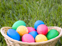 Покраска пасхальных яиц: Используем натуральные средства