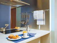 Подвесные конструкции на кухне: 36 удачных решений