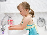 Как приучить малыша соблюдать правила личной гигиены