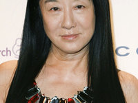 Дебютная коллекция косметики от Веры Вонг