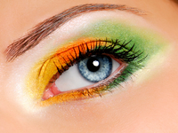 Макияж в ярких красках от Yves Saint Laurent