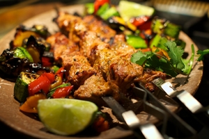 Как приготовить шашлык из свинины (ВИДЕО)