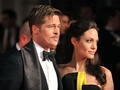 Анджелина Джоли и Брэд Питт ссорятся из-за свадьбы