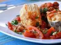 Рыба в томатно-ореховом соусе