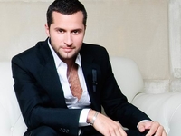 В доме выпускника российской Фабрики звезд, певца Ираклия