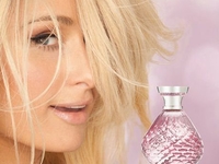 Пэрис Хилтон выпустила 16-й аромат