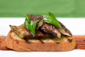 Как приготовить брускетту с баклажанами (ВИДЕО)