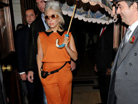 ТОП-10 стильных звезд под дождем