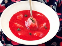 Клубничный суп с клецками