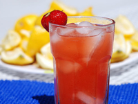 Домашний лимонад с клубникой