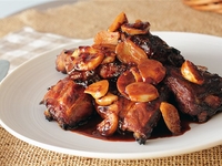 Свиные ребрышки в медовом маринаде с чесноком