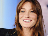 Карла Бруни-Саркози беременна – СМИ