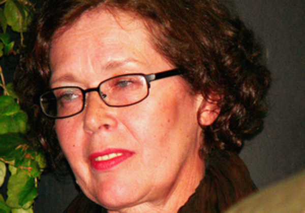 Звезда фильмов Эммануэль госпитализирована после инсульта