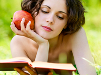 Женщин официально признали умнее мужчин