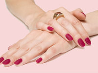 Видео-урок: Как правильно наносить лак для ногтей