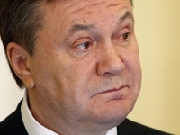Янукович: Склоняю голову в глубокой скорби