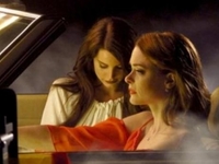 Лана Дель Рей в лесбийском клипе Summertime Sadness