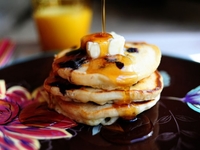 Оладьи с черникой