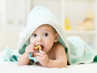 Как развивать младенца: пять игр