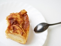 Яблочная шарлотка: История и секреты приготовления