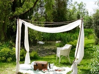 Где укрыться от жары: Обустраиваем уголок на даче