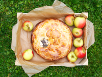 Как приготовить яблочный пирог: топ-3 рецепта